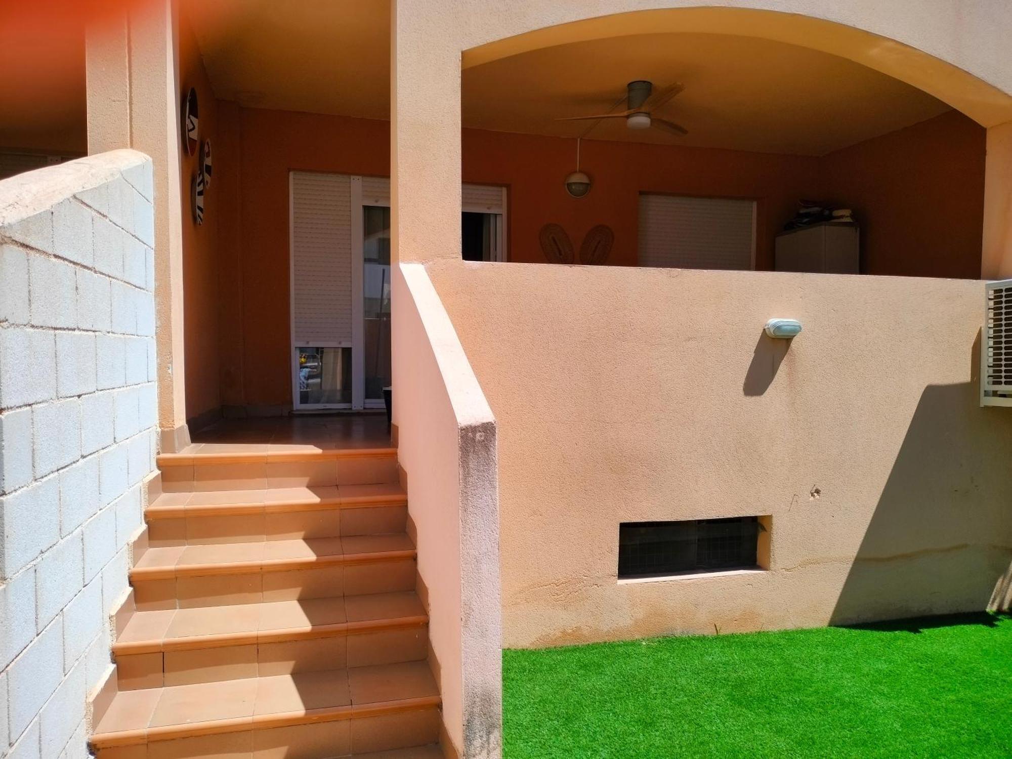 Bajo Con Jardin A Pie De Playa Y Piscina Comunitaria Con Jacuzzi Apartment Playas de Vera Exterior photo